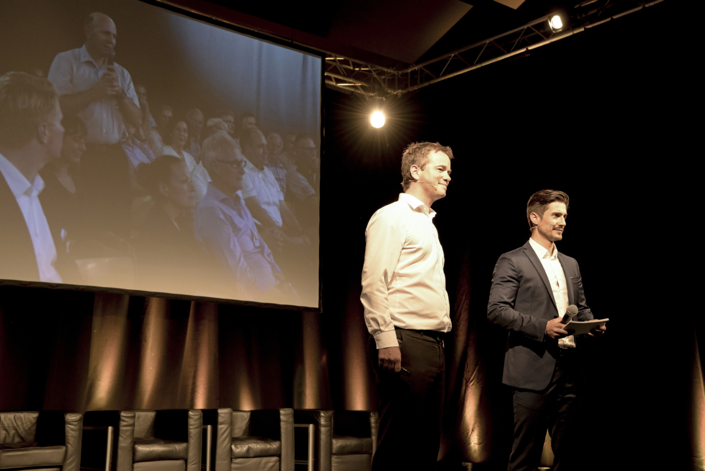 Fotos zu dieser Medienmappe, Grosses Interesse zeigte das Publikum an der Podiumsdiskussion vom 14.9.2018. © Copyright | Digitale Medienmappe «Das Blackout blieb aus – Bilanz zum «Experiment Anwil»», EBL (Genossenschaft Elektra Baselland)