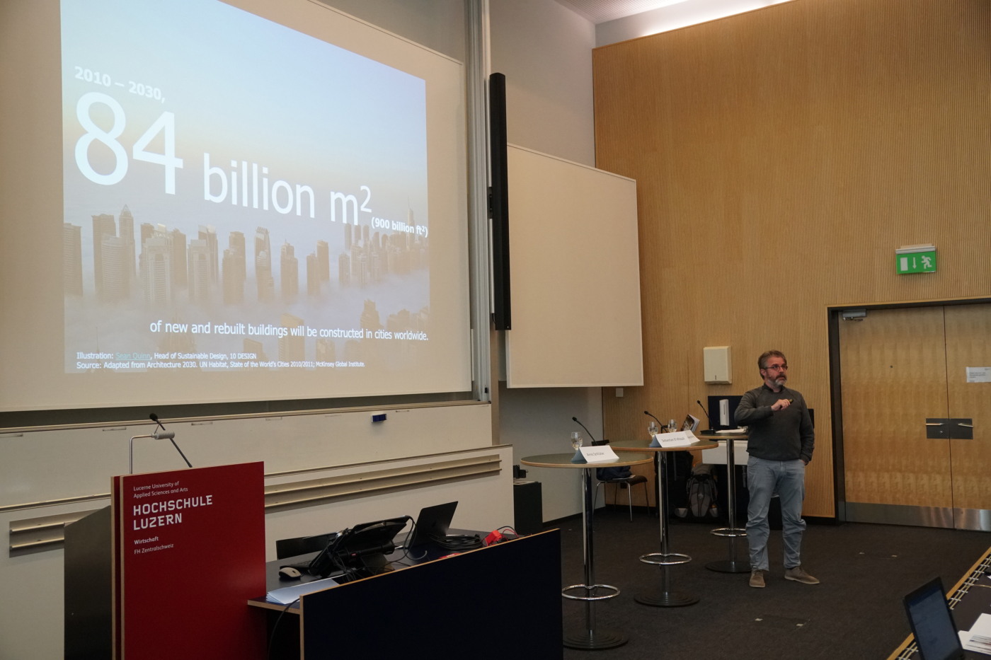 Fotos zu dieser Medienmappe, Wolfgang Kessling, Prokurist und Mitglied der Geschäftsleitung Transsolar Energietechnik GmbH © Copyright IEU Kommunikation AG| Digitale Medienmappe «Die Schweiz im Klima-Schwitzkasten – Wie bauen und betreiben wir unsere Gebäude in Zukunft?», DIE PLANER