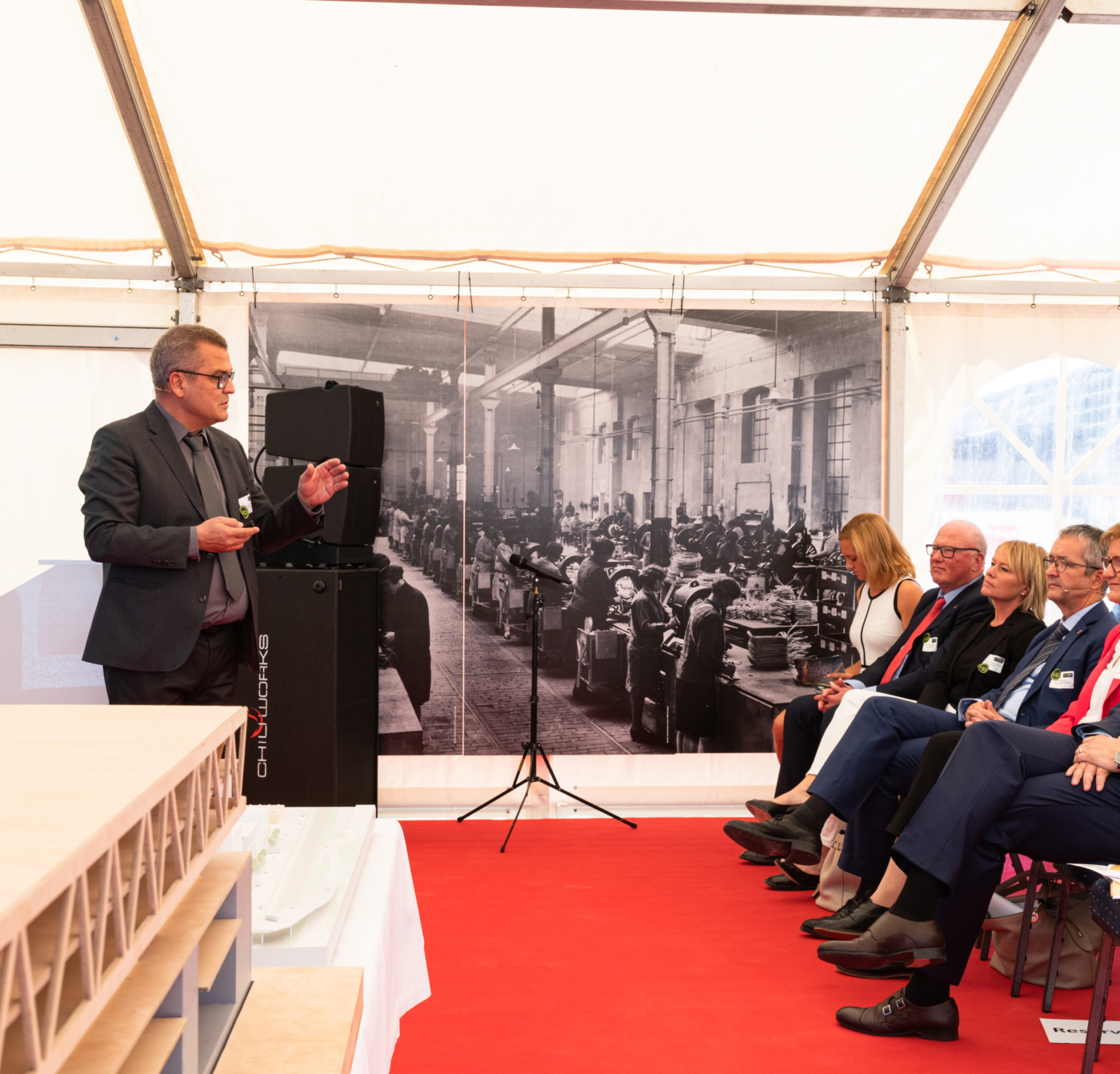 Photos for this media folder, Hans-Jörg Fankhauser, architect and site developer, introduces the uptownBasel project. © Copyright Sara Barth, Basel| Digitale Medienmappe «Laying the uptownBasel foundation stone: a quantum leap for the industry», uptownBasel
