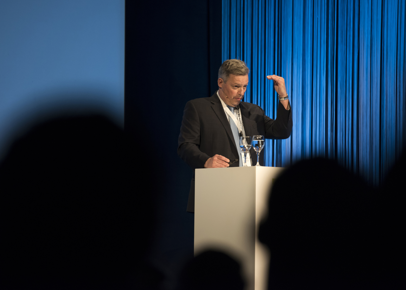 Fotos zu dieser Medienmappe, Prof. Dr. Martin Fischer, Stanford University CIFE Kalifornien, zeigt dem Publikum, wie bereits heute in den USA erfolgreich mit BIM geplant, gebaut und betrieben wird. © Copyright Aissa Tripodi| Digitale Medienmappe «Der Schweizer BIM Kongress ist der neue Treffpunkt der digitalen Bauwirtschaft», Bauen digital Schweiz