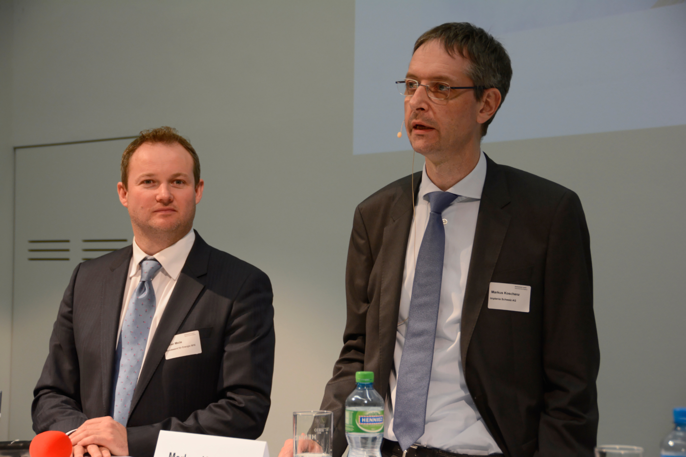 Fotos zu dieser Medienmappe, Markus Koschenz, Leiter Prime Implenia Schweiz AG (links: Olivier Meile, Bundesamt für Energie) © Copyright Lea Maria Louzada| Digitale Medienmappe «Performance Gap im Schweizer Gebäudepark: Wie erreichen wir die geplante Energieeffizienz?», Fachverein Gebäudetechnik und Energie SIA FGE