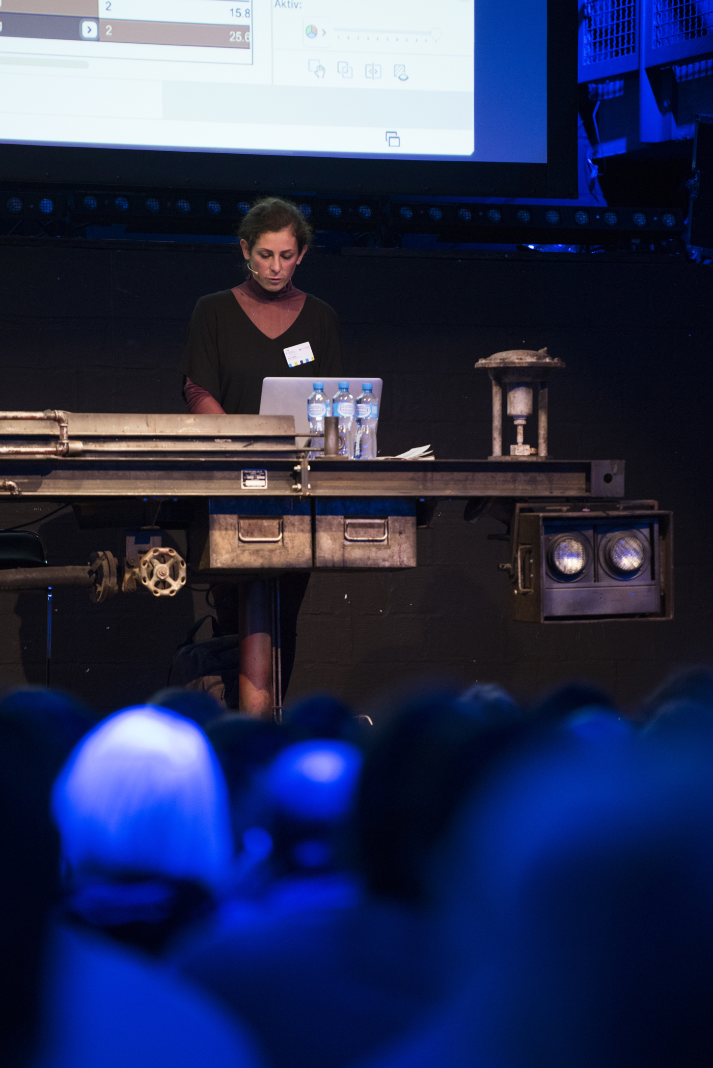 Fotos zu dieser Medienmappe, 
 Anne Nyffeler, Pirmin Jung Ingenieure AG, erläuterte in ihrem Referat die neuen Potenziale für interdisziplinäre Zusammenarbeit.
Anne Nyffeler, Pirmin Jung Ingenieure AG, erläuterte in ihrem Referat die neuen Potenziale für interdisziplinäre Zusammenarbeit. © Copyright Aissa Tripodi| Digitale Medienmappe «Die digitale Transformation der Schweizer Bauwirtschaft findet statt», Bauen digital Schweiz