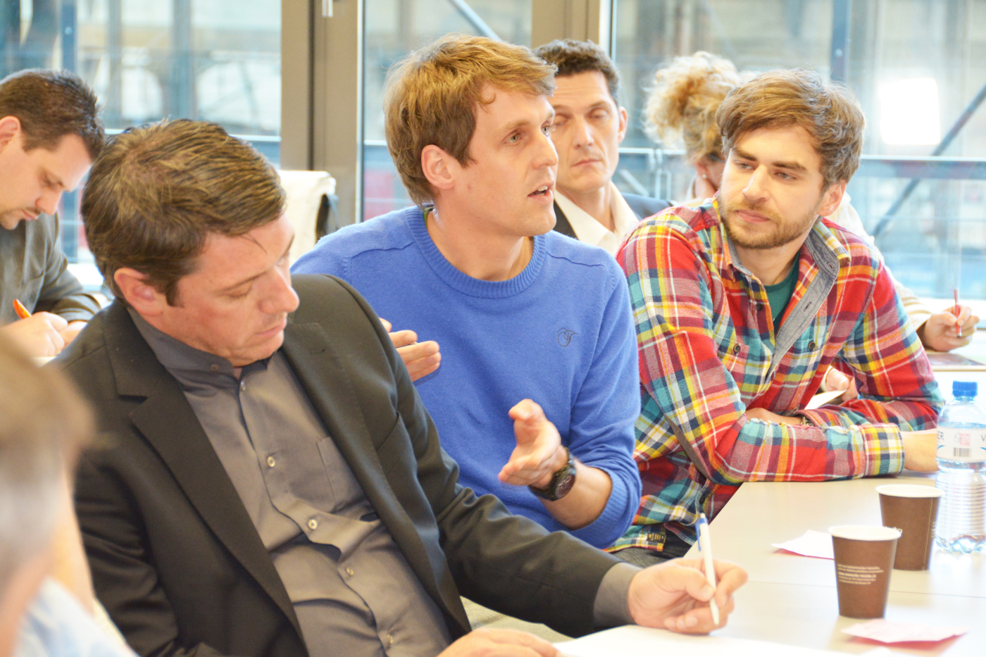 Bildergalerie, Die Teilnehmer des Workshops brachten ihr eigenes Know-how in den Diskussionen ein. © Copyright IEU Kommunikation AG| Digitale Medienmappe «Energieeffizienz durch Betriebsoptimierung – Was lässt sich von führenden Unternehmen lernen?», Fachverein Gebäudetechnik und Energie SIA FGE