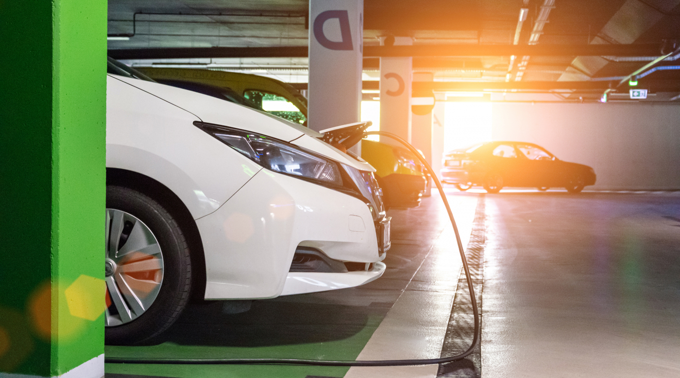 Pressebilder, Der modulare Aufbau ermöglicht das Mitwachsen des Systems mit dem steigendem Bedarf nach Lademöglichkeiten in Mehrfamilienhäusern oder KMUs. © Copyright | Digitale Medienmappe «Schweizer Start-up macht Elektroautos als Stromspeicher für Gebäude nutzbar», sun2wheel AG