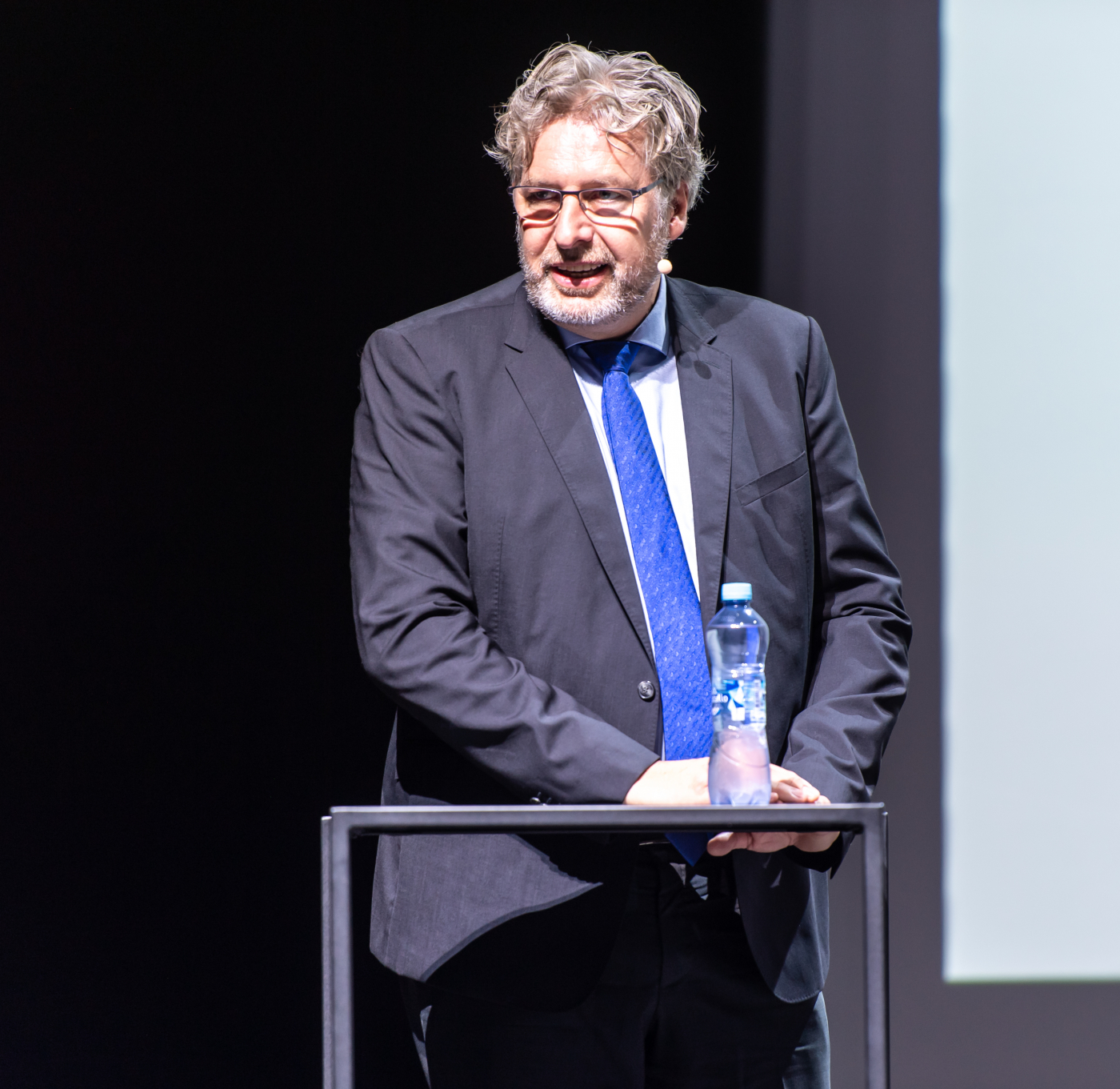 Pictures of the opening event, In the tenants' panel discussion, the Managing Director of Actemium Switzerland, Stefan Züger, provides insights into the topic of cybersecurity and which measures are required in a digitalised world. © Copyright | Digitale Medienmappe «Official opening of uptownBasel, the international competence centre for Industry 4.0», uptownBasel