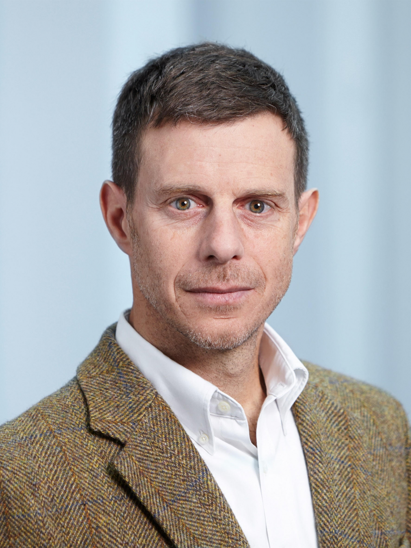 Referierende, Prof. Dr. Anthony Patt,
Professor für Klimapolitik und Leiter des Climate Policy Lab, Dep. Umweltsystemwissenschaften ETH Zürich © Copyright | Digitale Medienmappe «EBL Energie- und Klimagipfel 2022: Neue Perspektiven für Investitionen in nachhaltige Energiesysteme», EBL (Genossenschaft Elektra Baselland)