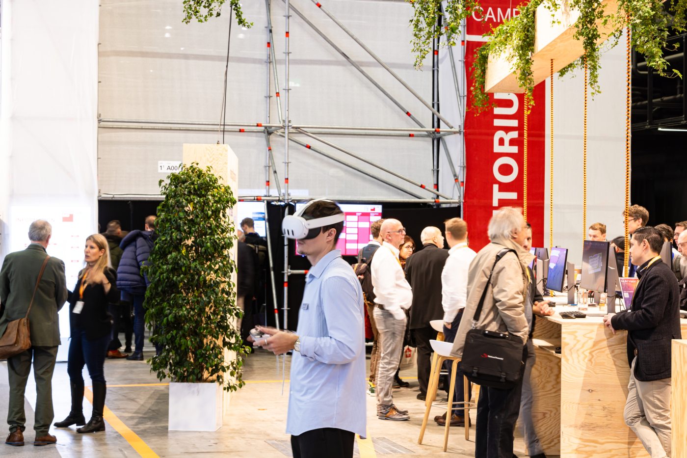 Swissbau Lab, Das Swissbau Lab stand unter dem Leitspruch «Innovationen für die Praxis entdecken und ausprobieren». © Copyright MCH Group| Digitale Medienmappe «Kollaborations-Plattformen für Innovation und Wissenstransfer der Swissbau 2024 erfolgreich umgesetzt», IEU Kommunikation AG