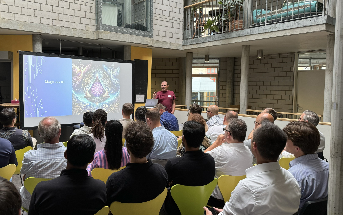 Bilder vom Netzwerkanlass,  © Copyright | Digitale Medienmappe «KI Praxis-Check: Startup Academy Baselland lädt zum Netzwerkanlass ein», Startup Academy Baselland