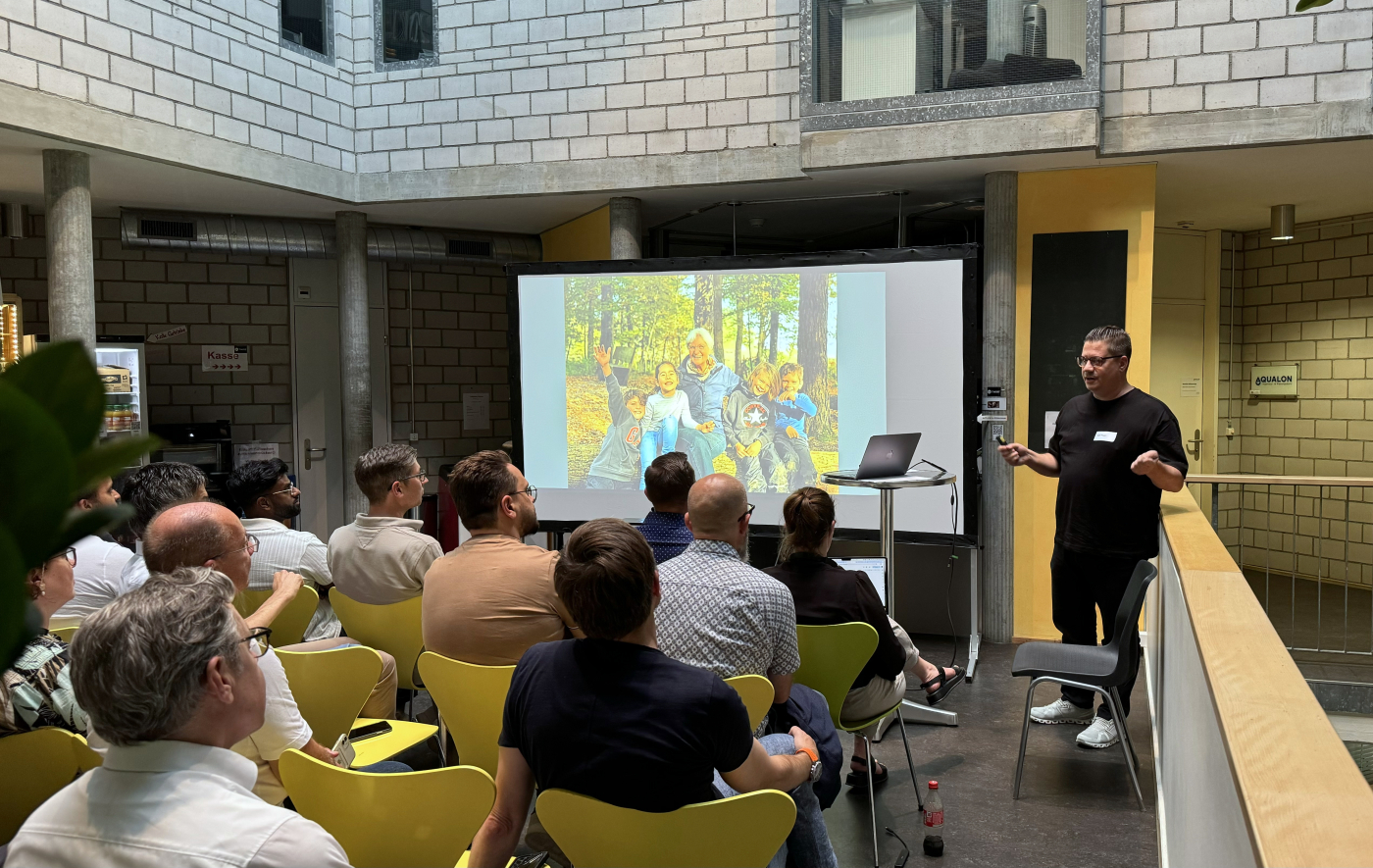 Bilder vom Netzwerkanlass,  © Copyright | Digitale Medienmappe «KI Praxis-Check: Startup Academy Baselland lädt zum Netzwerkanlass ein», Startup Academy Baselland