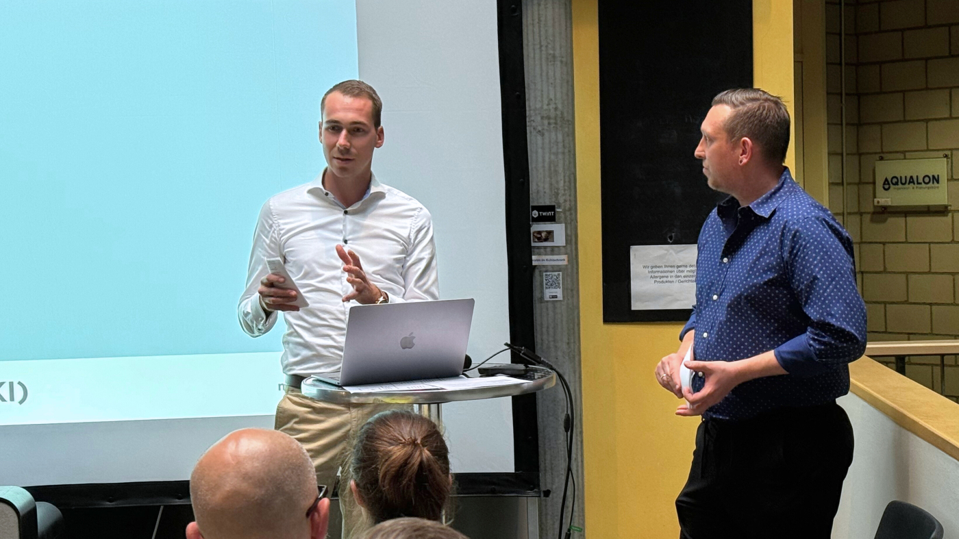 Bilder vom Netzwerkanlass, Moritz Kistenmacher im Gespräch mit David Sutter zum Thema 