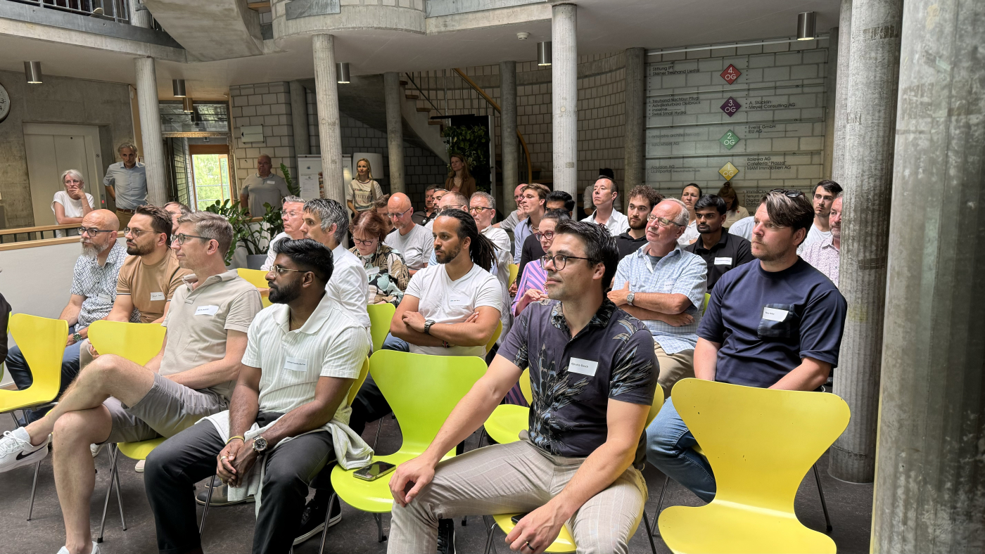 Bilder vom Netzwerkanlass, Am Netzwerkanlass nahmen rund 60 Gäste teil. © Copyright | Digitale Medienmappe «KI Praxis-Check: Startup Academy Baselland lädt zum Netzwerkanlass ein», Startup Academy Baselland