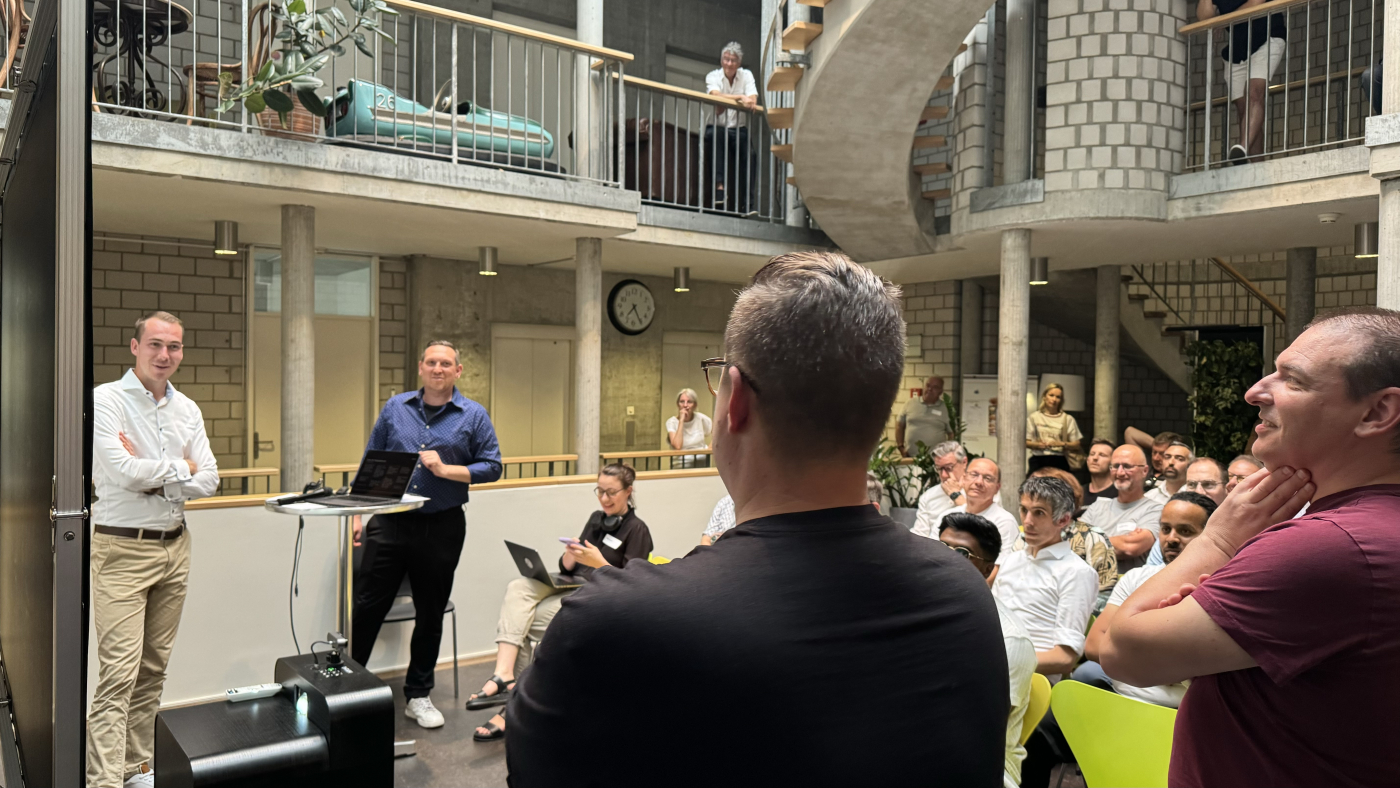 Bilder vom Netzwerkanlass, Anschliessende Podiumsdiskussion mit allen Referenten © Copyright | Digitale Medienmappe «KI Praxis-Check: Startup Academy Baselland lädt zum Netzwerkanlass ein», Startup Academy Baselland