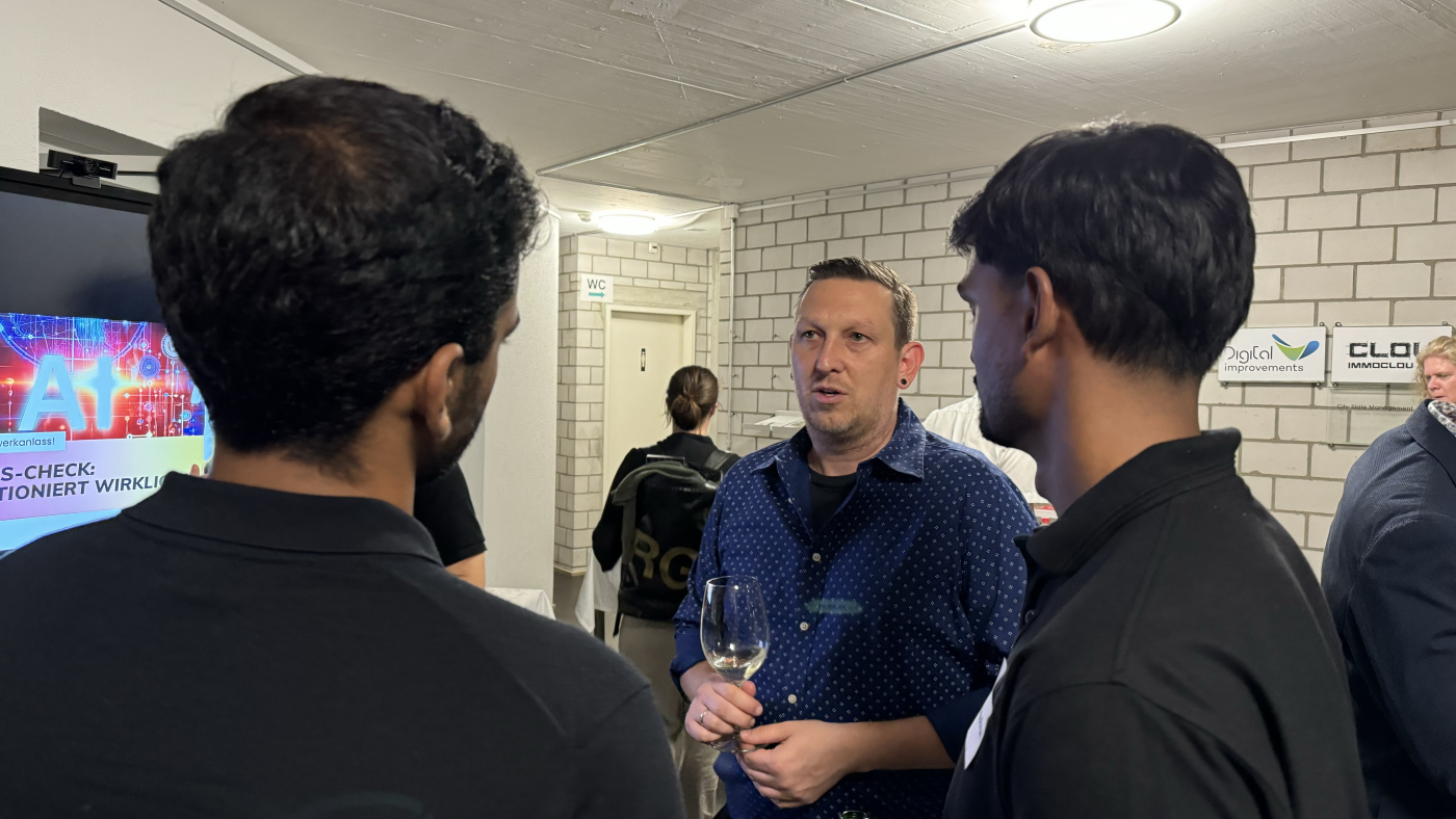 Bilder vom Netzwerkanlass,  © Copyright | Digitale Medienmappe «KI Praxis-Check: Startup Academy Baselland lädt zum Netzwerkanlass ein», Startup Academy Baselland