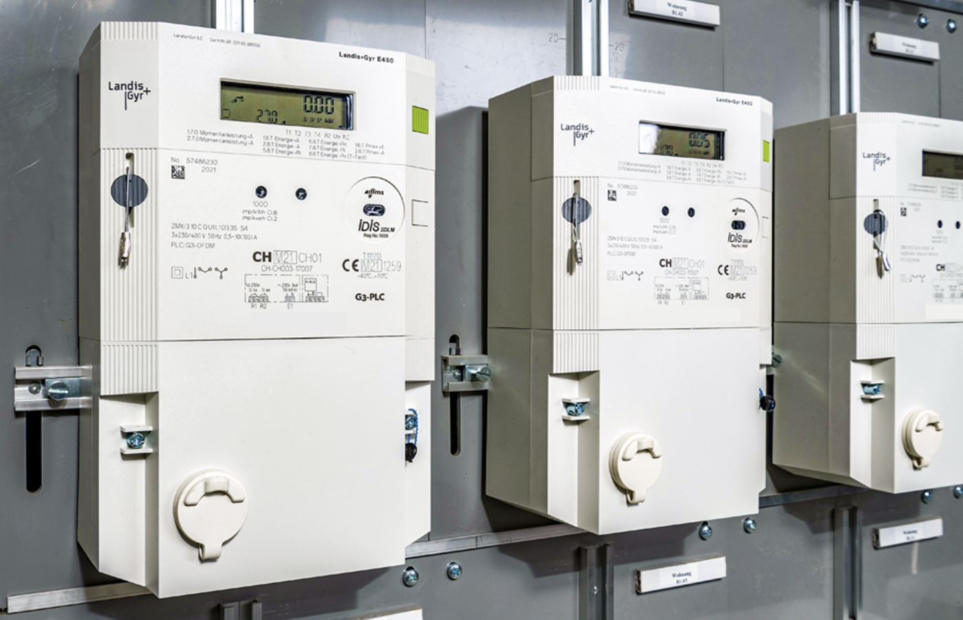 Medienbilder, Bis heute wurden im Einzugsgebiet der EBL bereits 18'366 Zähler umgerüstet. © Copyright | Digitale Medienmappe «Erfolgreicher Power Talk zu Smart Meter – EBL ermöglicht transparente Diskussion», EBL (Genossenschaft Elektra Baselland)