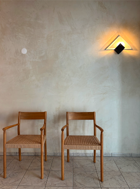 Agenzia di pompe funebri, Doppleschwand © Copyright | Digitale Medienmappe «Prix suisse pour le crépi et la peinture 2026: distinction décernée à la culture architecturale, à la qualité des matériaux et à la collaboration entre les professionnels», SMGV